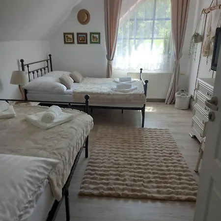 Koperkowe Rancho Beskid Wyspowy Malopolskie Kamionna (Trzciana)