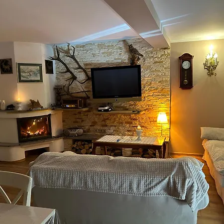 Nyaraló Koperkowe Rancho Beskid Wyspowy Malopolskie Kamionna